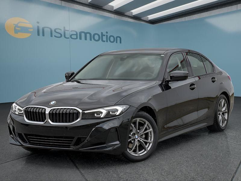 Schwarz Gebraucht 2023 BMW 318 Limousine | 30.549 € (Fairer Preis) - Bild 1/4