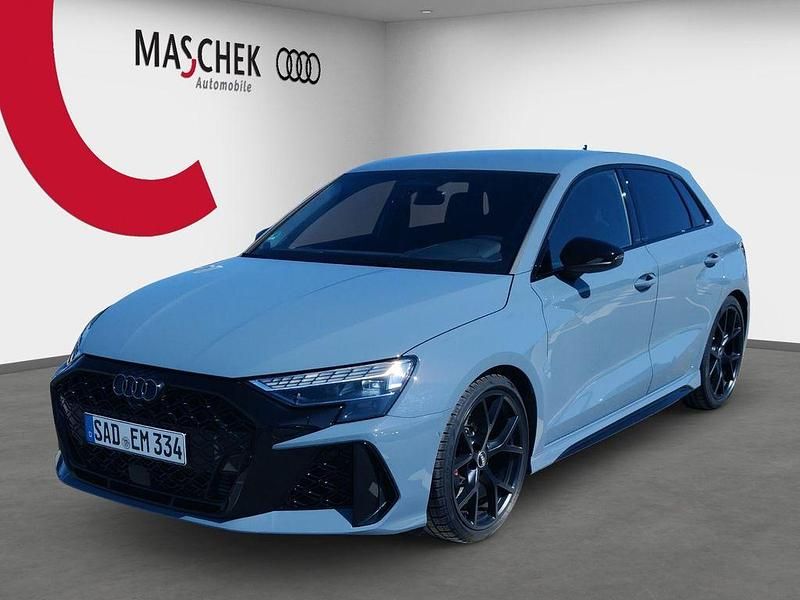 Gebraucht Audi RS3 Sport 400 PS (294 kW) 2025 Grau Limousine