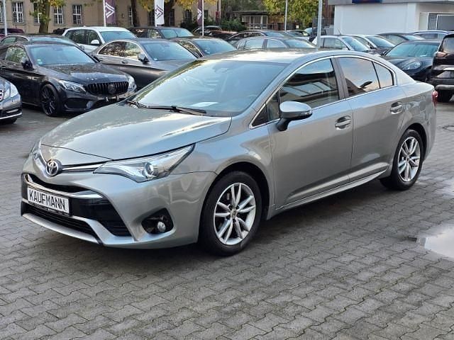 Gebraucht Toyota Avensis Business Edition 147 PS (108 kW) 2015 Silber Limousine