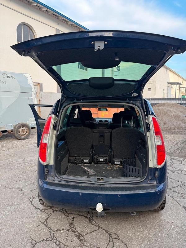 Gebraucht Skoda Roomster 80 PS (58 kW) 2009 Blau Van / Kleinbus