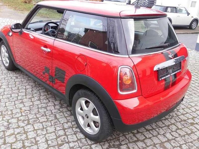 Usata Mini ONE 75 CV (55 kW) 2010 Rosso Utilitaria