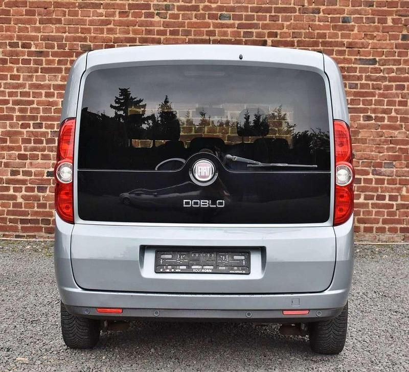 Gebraucht Fiat Doblò 90 PS (66 kW) 2012 Colore esterno (grigio impecca Van / Kleinbus