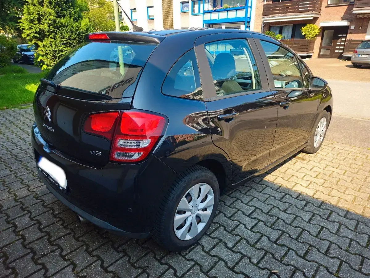 Gebraucht Citroën C3 Tendance 95 PS (69 kW) 2011 Schwarz Limousine