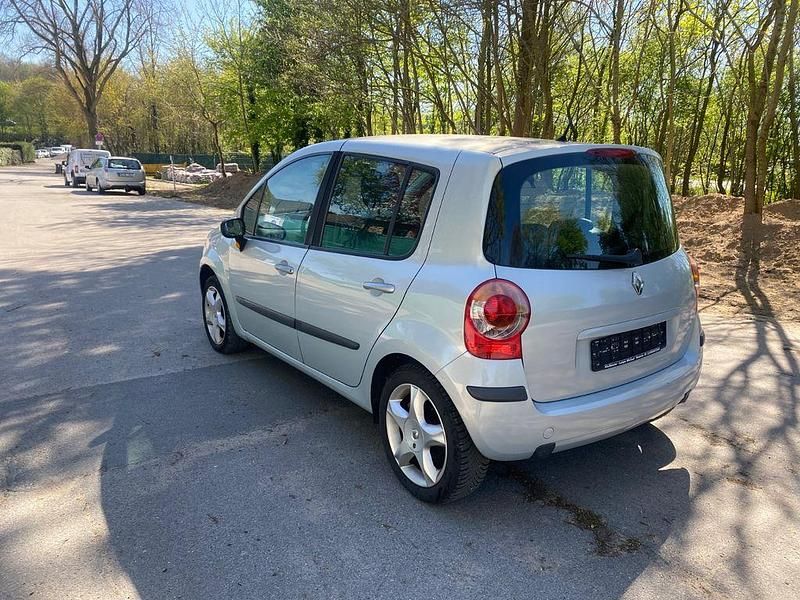 Gebraucht Renault Modus Dynamique 111 PS (81 kW) 2005 Grau Van / Kleinbus
