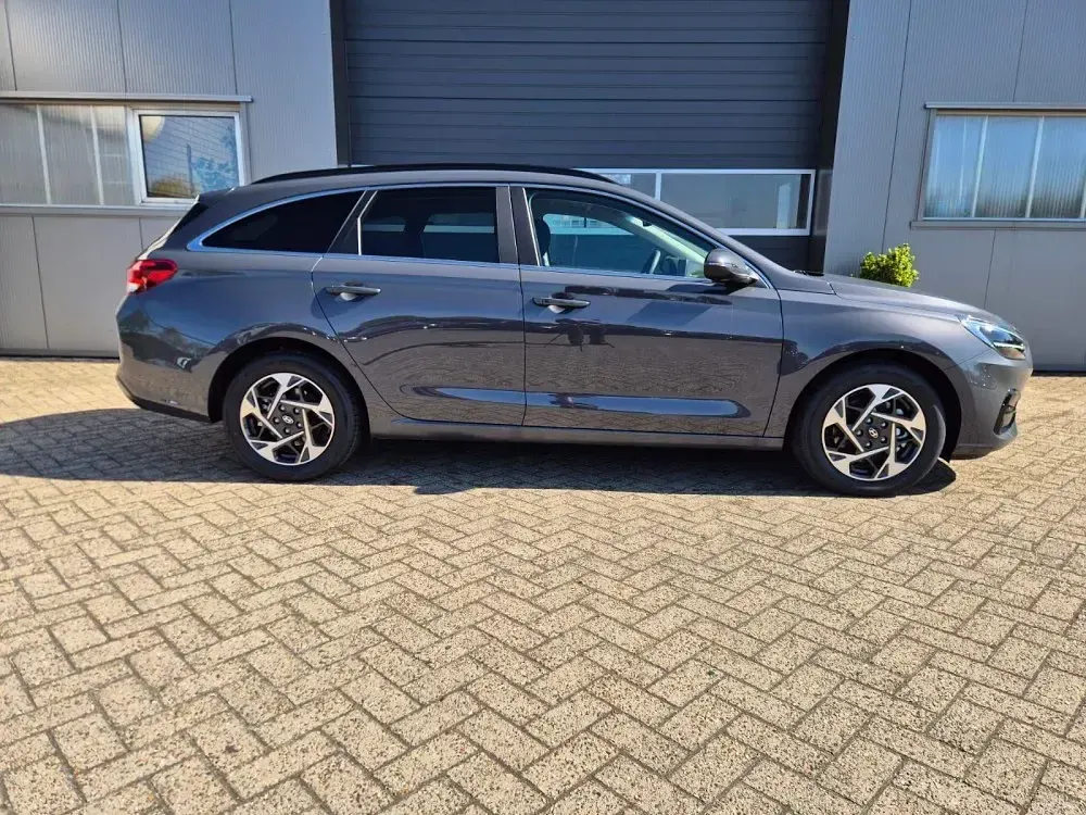 Neu Hyundai i30 Trend 150 PS (110 kW) 2026 Ecotronic grey Kombi