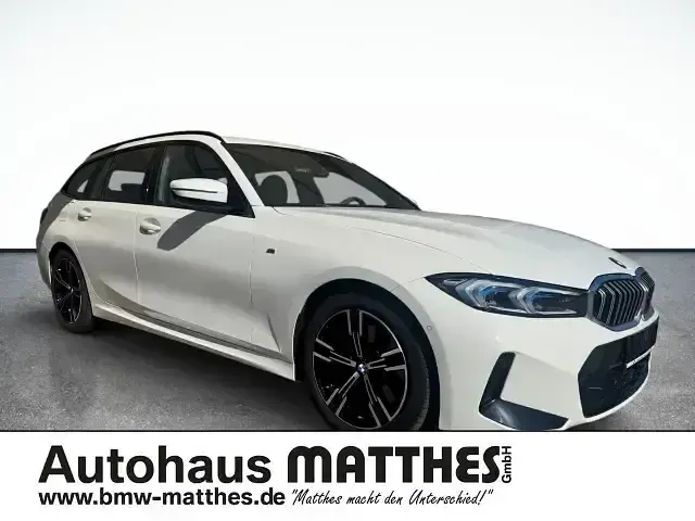 Gebraucht BMW 320 M Sport 190 PS (139 kW) 2025 Weiss Kombi