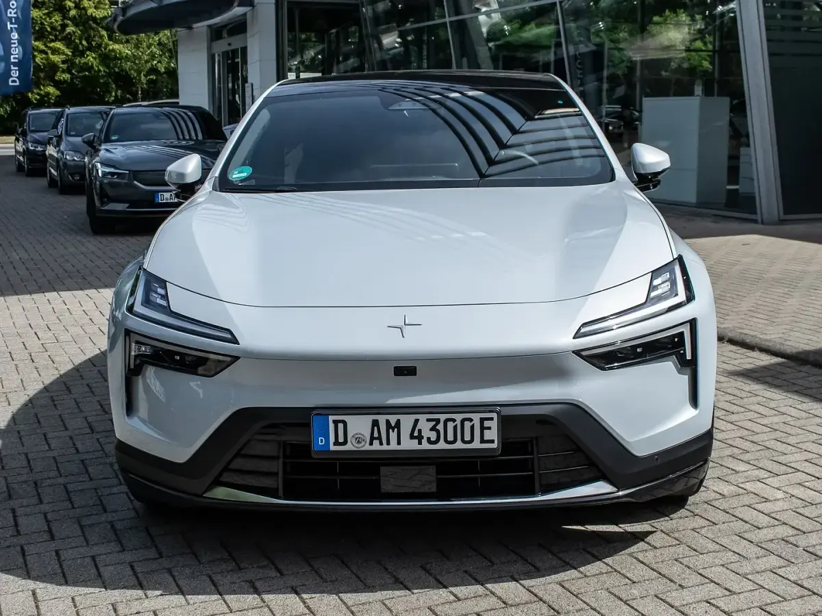 Gebraucht Polestar 4 200 kW (272 PS) 2025 Silber SUV