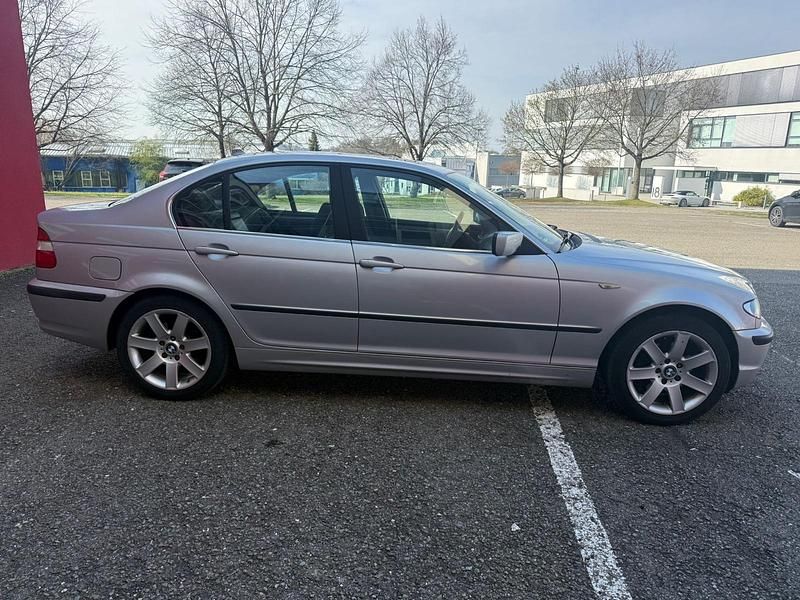 Gebraucht BMW 325 192 PS (141 kW) 2001 Silber Limousine