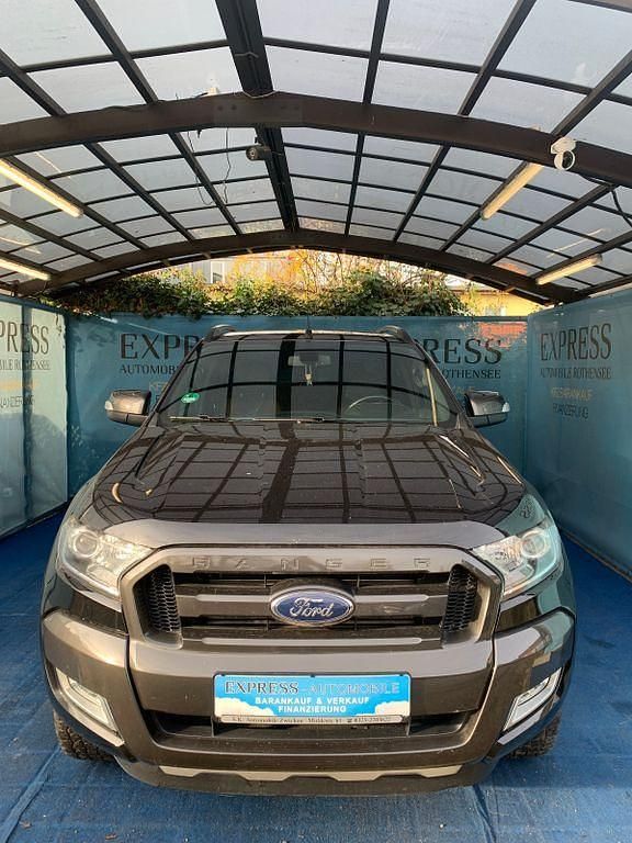 Schwarz Gebraucht 2017 Ford Ranger Wildtrack Abholung | 19.999 € (Fairer Preis) - Bild 1/4