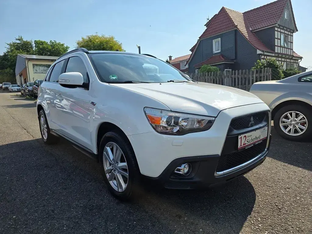 Gebraucht Mitsubishi ASX Instyle 150 PS (110 kW) 2012 Weiß SUV