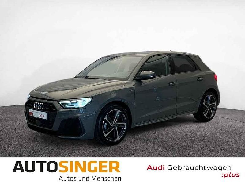 Chronosgrau metallic Gebraucht 2024 Audi A1 Sportback S-Line Kleinwagen | 27.620 € (Fairer Preis) - Bild 1/4