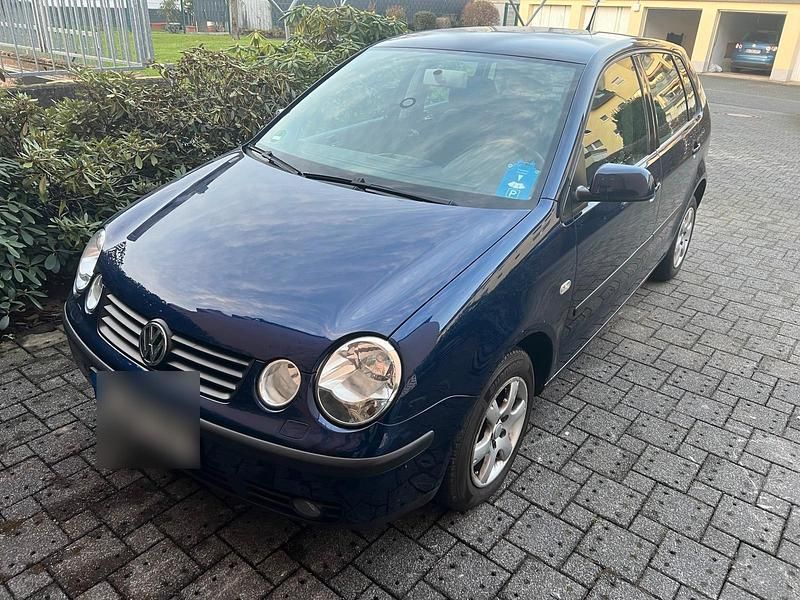 Blau Gebraucht 2002 VW Polo Limousine | 1.500 € (Fairer Preis) - Bild 1/4
