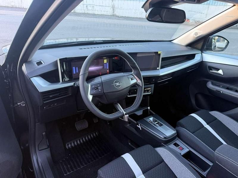 Neu Opel Frontera 145 PS (106 kW) 2026 Karbon schwarz SUV
