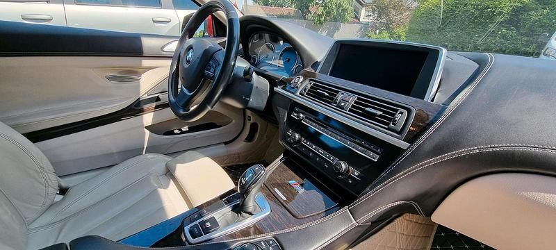 Gebraucht BMW 640 Comfort Edition 320 PS (235 kW) 2011 Rot Coupé