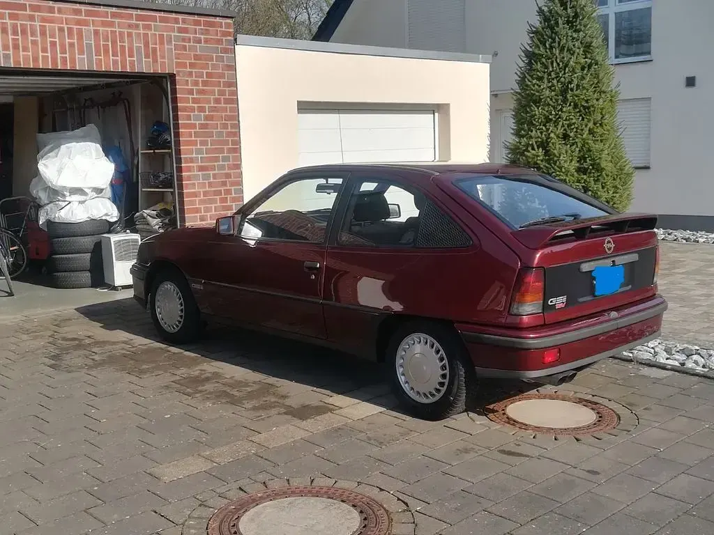 Gebraucht Opel Kadett 150 PS (110 kW) 1990 Rot Kleinwagen