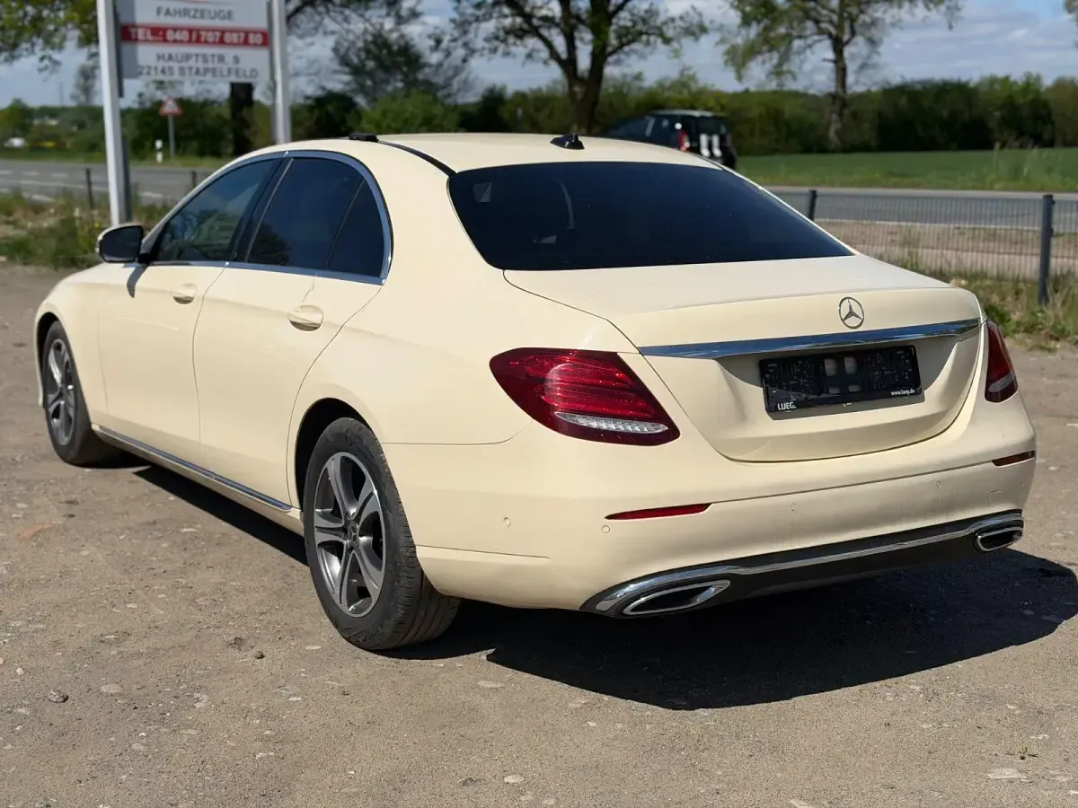 Occasion Mercedes E200 Avantgarde 150 ch (110 kW) 2019 Beige Berline