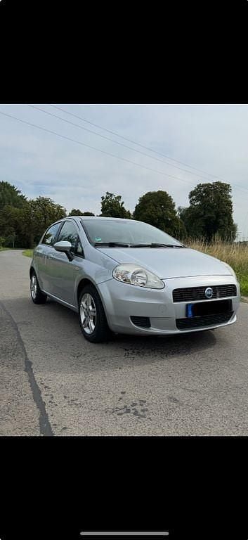 Silber Gebraucht 2006 Fiat Grande Punto Kleinwagen | 2.900 € (Fairer Preis) - Bild 1/4