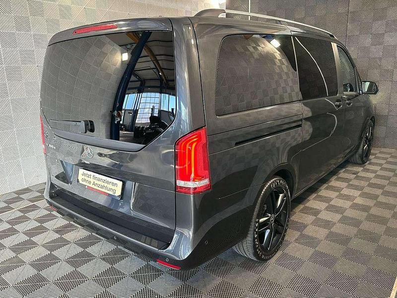 Gebraucht Mercedes V220 Edition 239 PS (175 kW) 2019 Grau Van / Kleinbus