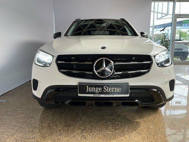 Gebraucht Mercedes GLC300 Exclusive 211 PS (155 kW) 2020 Weiß SUV
