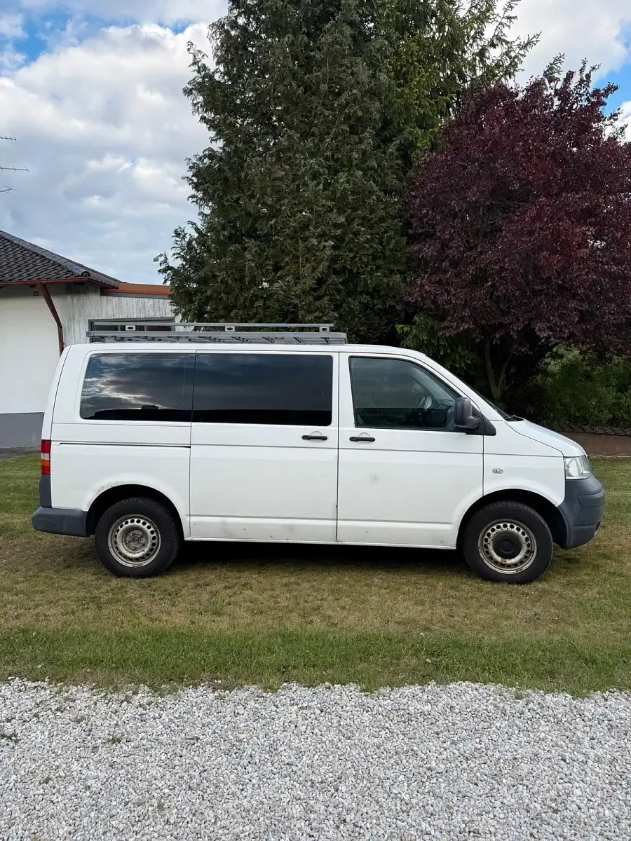 Gebraucht VW Caravelle 131 PS (96 kW) 2008 Weiß Van