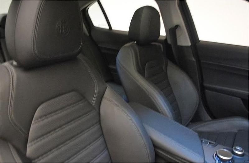 Gebraucht Alfa Romeo Giulia Veloce 280 PS (205 kW) 2017 Grau Limousine