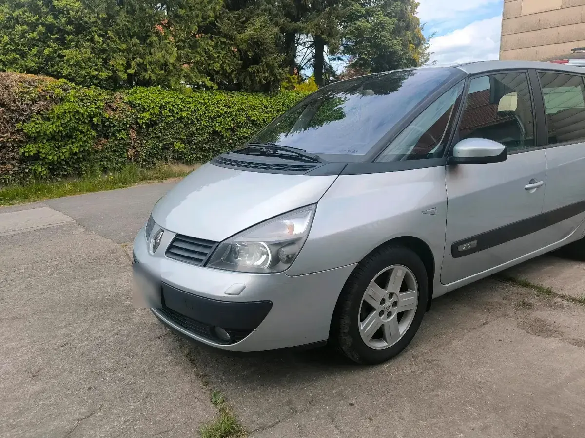 Gebraucht Renault Grand Espace 163 PS (119 kW) 2006 Silber Van / Kleinbus