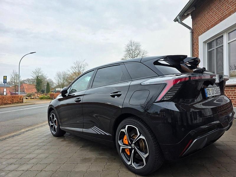 Gebraucht MG MG4 EV 319 kW (435 PS) 2024 Schwarz Kleinwagen