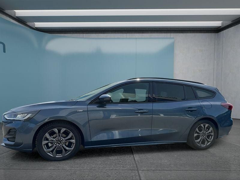 Blau Gebraucht 2023 Ford Focus ST-Line Kombi | 25.549 € (Fairer Preis) - Bild 1/4