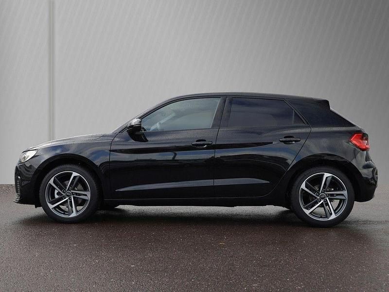 Neu Audi A1 Sportback Advanced Plus 116 PS (85 kW) 2025 Mythosschwarz metallic Kleinwagen
