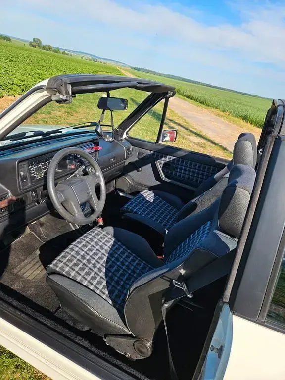 Gebraucht VW Golf Cabriolet 98 PS (72 kW) 1991 Weiß Cabrio