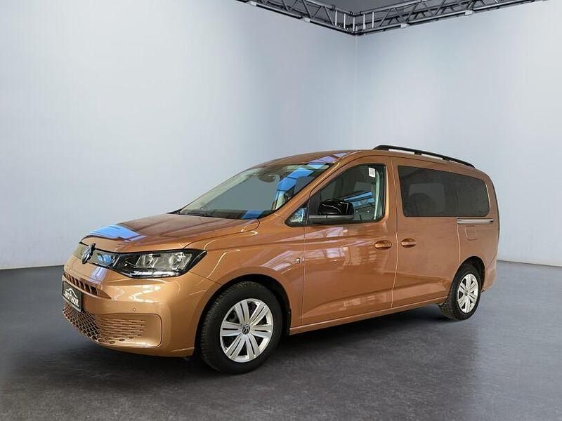Gebraucht VW Caddy Maxi Basis 114 PS (83 kW) 2021 Copper bronze Van / Kleinbus