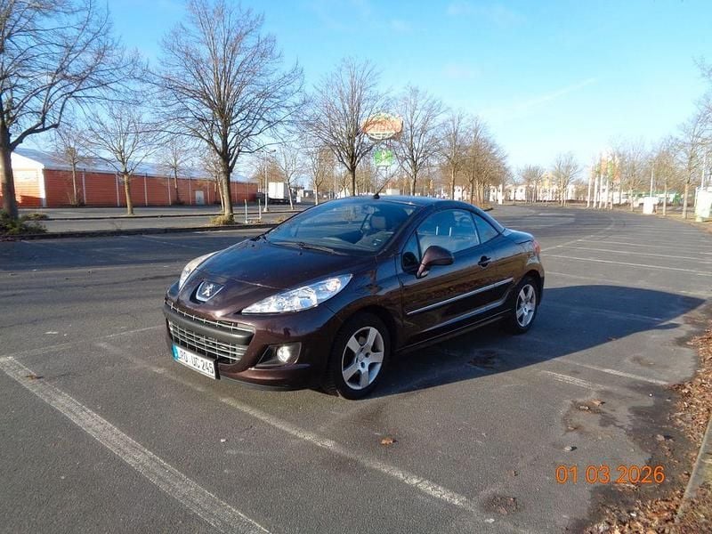 Gebraucht Peugeot 207 CC 120 PS (88 kW) 2014 Schwarz Cabrio