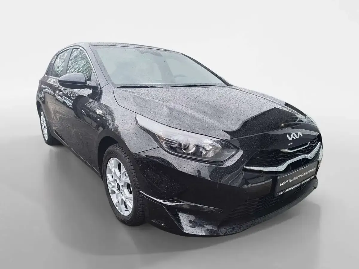 Gebraucht Kia Ceed Vision 140 PS (102 kW) 2025 1k zilinaschwarz met Kleinwagen