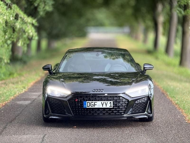 Schwarz Gebraucht 2024 Audi R8 Coupé Performance Coupé | 149.900 € (Superpreis) - Bild 1/4
