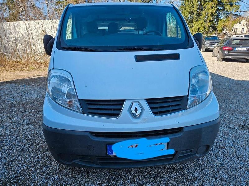 Gebraucht Renault Trafic 90 PS (66 kW) 2014 Weiß Van / Kleinbus