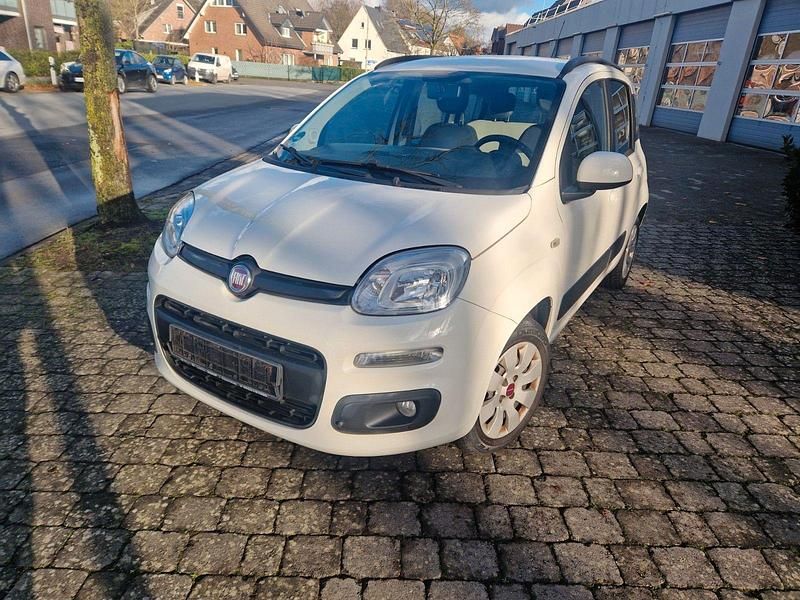 Weiß Gebraucht 2012 Fiat Panda Lounge Kleinwagen | 4.300 € (Etwas zu teuer) - Bild 1/4