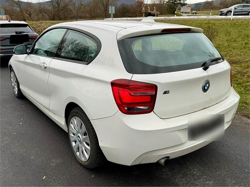 Gebraucht BMW 116 136 PS (100 kW) 2013 Weiß Kleinwagen