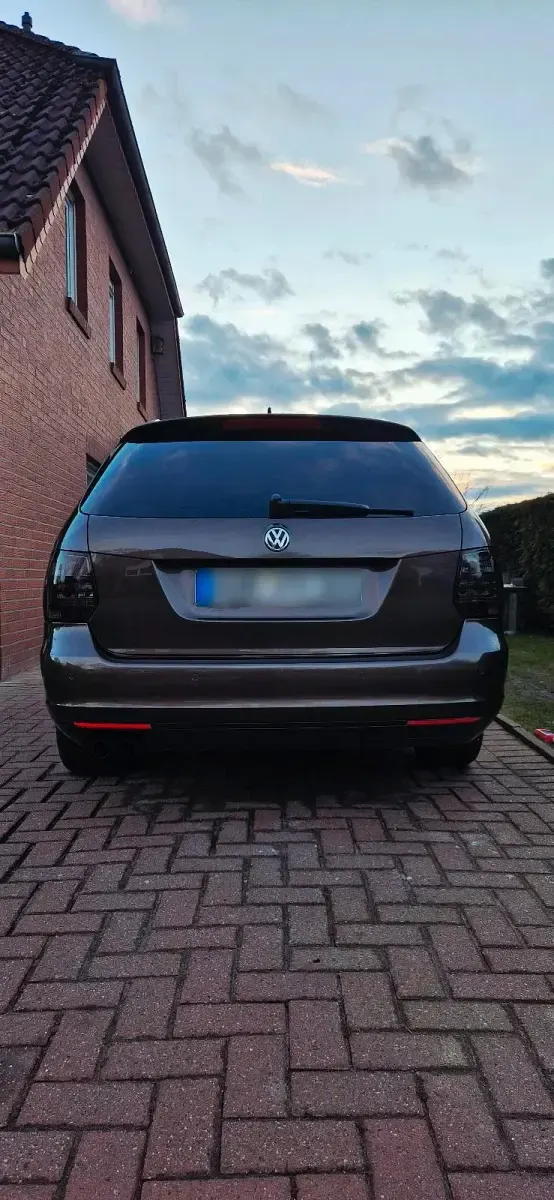 Gebraucht VW Golf VI 122 PS (89 kW) 2011 Braun Kleinwagen