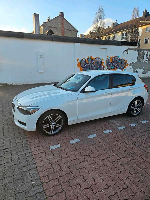 Gebraucht BMW 116 136 PS (100 kW) 2012 Weiß Kleinwagen
