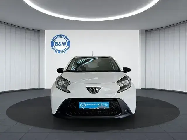 Gebraucht Toyota Aygo X 72 PS (52 kW) 2022 Weiß SUV