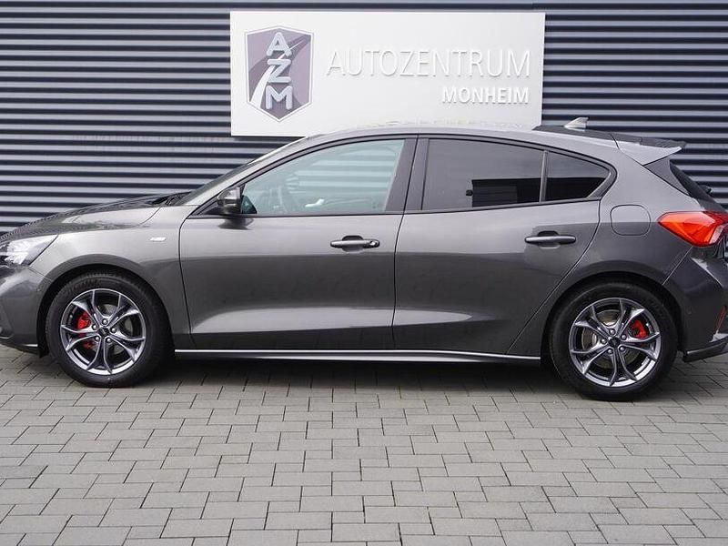 Gebraucht Ford Focus ST-Line X 182 PS (133 kW) 2021 Magneticgrau (metallic) Limousine