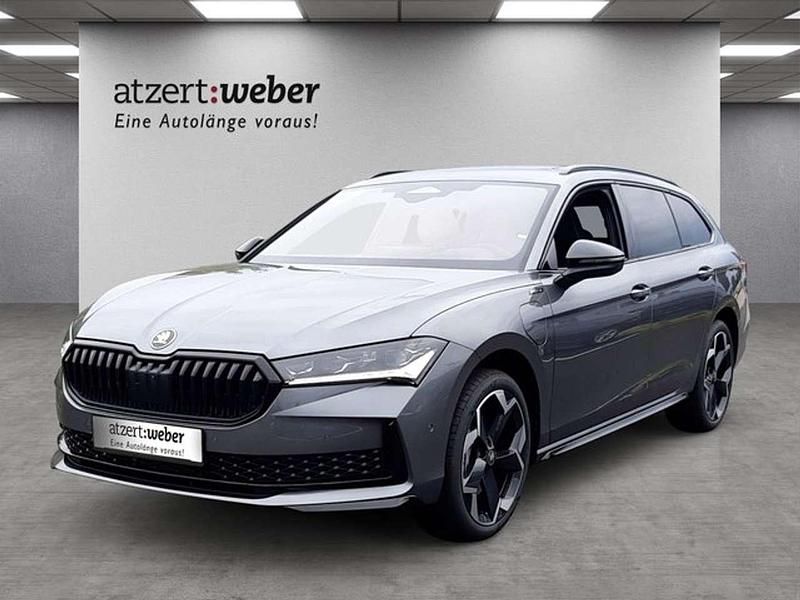 Graphitegrau metallic Neu 2025 Skoda Superb SportLine Kombi | 54.990 € (Etwas zu teuer) - Bild 1/4