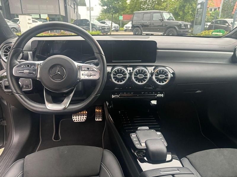 Gebraucht Mercedes A250 160 PS (117 kW) 2020 Grau Limousine