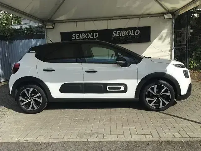 Gebraucht Citroën C3 Shine 110 PS (80 kW) 2024 Weiß Limousine