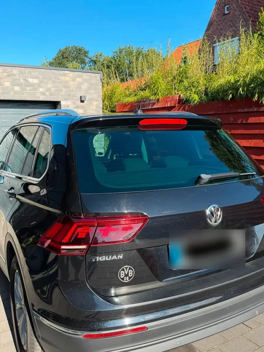 Gebraucht VW Tiguan 190 PS (139 kW) 2016 Schwarz SUV