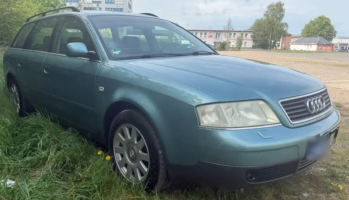 Second-hand Audi A6 165 CP (121 kW) 1999 Verde Break