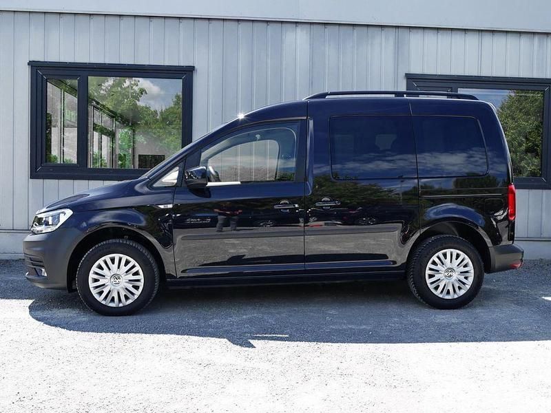 Gebraucht VW Caddy Trendline 102 PS (75 kW) 2018 Schwarz Van / Kleinbus