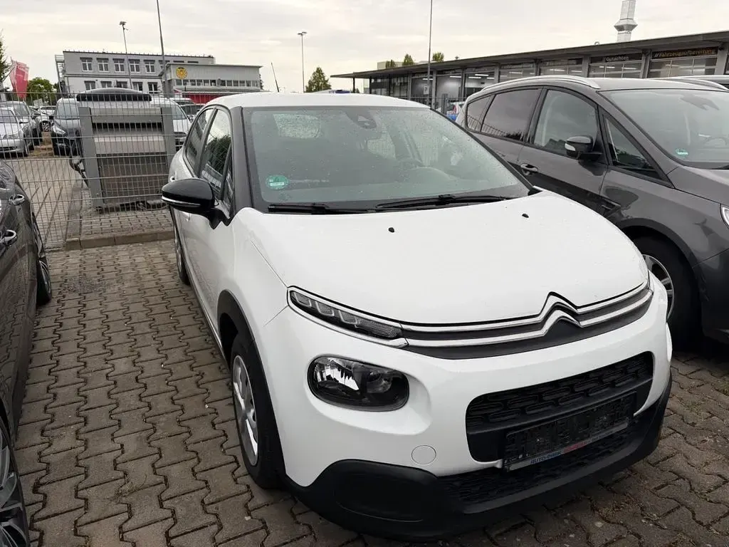 Gebraucht Citroën C3 Feel 83 PS (61 kW) 2020 Weiß Kleinwagen