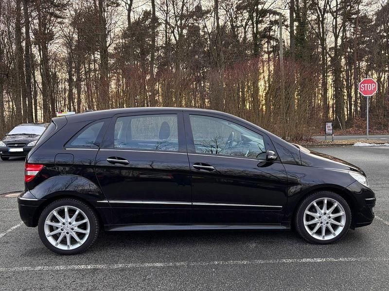 Gebraucht Mercedes B180 109 PS (80 kW) 2005 Schwarz Van / Kleinbus
