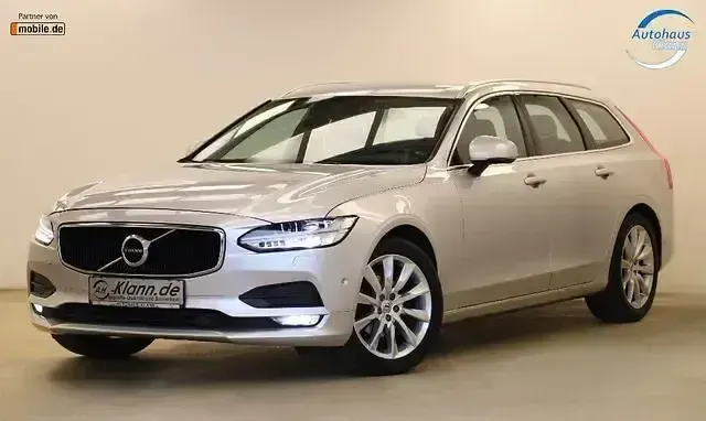 Gebraucht Volvo V90 Momentum 190 PS (139 kW) 2017 Silber Kombi